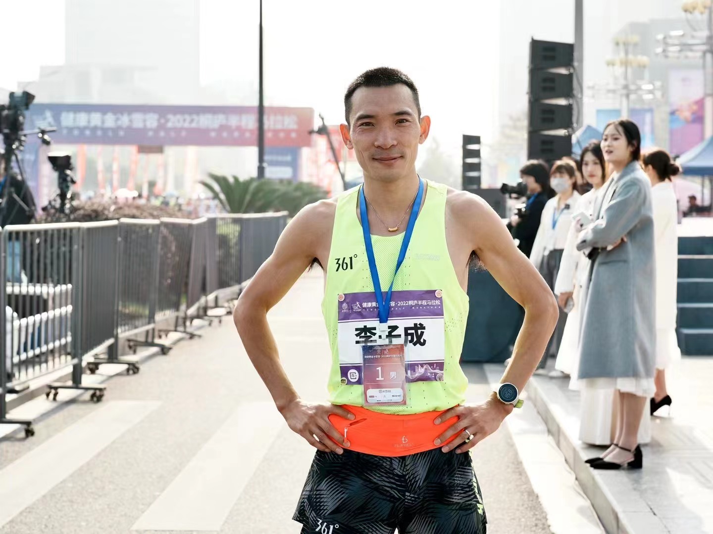 ����ȫ���o(j��)������f�\�ӆT���ӳ�ͩ�]���R�Z��